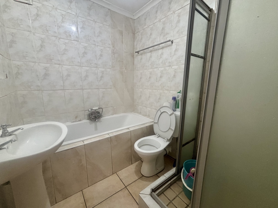 2 Bedroom Property for Sale in Brackenfell South Western Cape